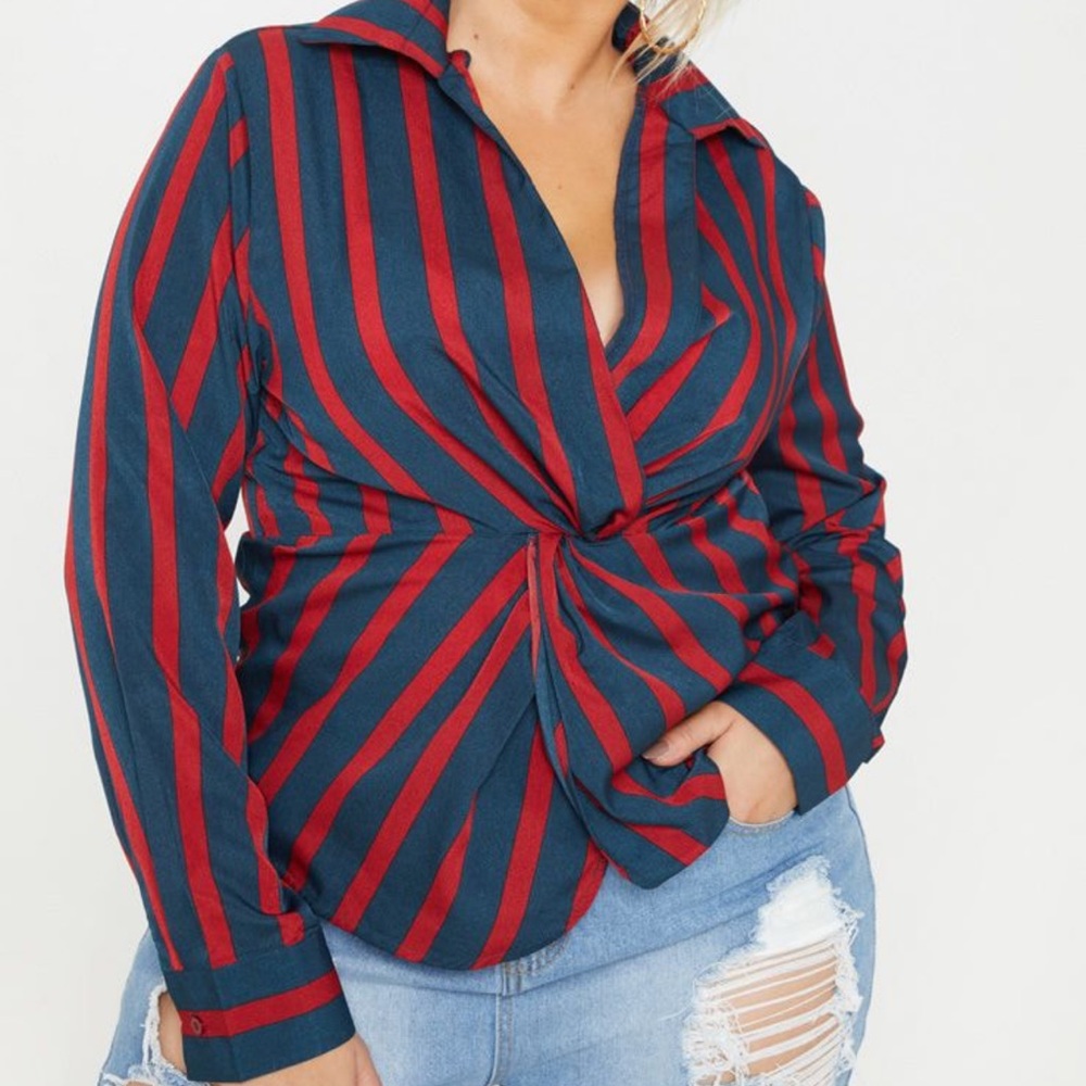 Pretty Little Thing Plus Twist Top